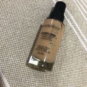Smashbox Studio Skin Foundation